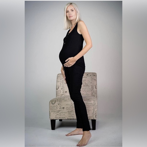Lola & Luke Black Maternity Jumpsuit - Picture 2 of 2